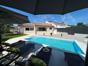 Holiday house Diva with a pool